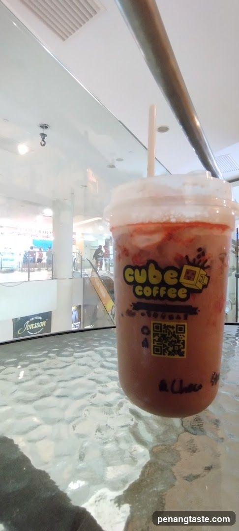 Cube Coffee drink in shopping mall