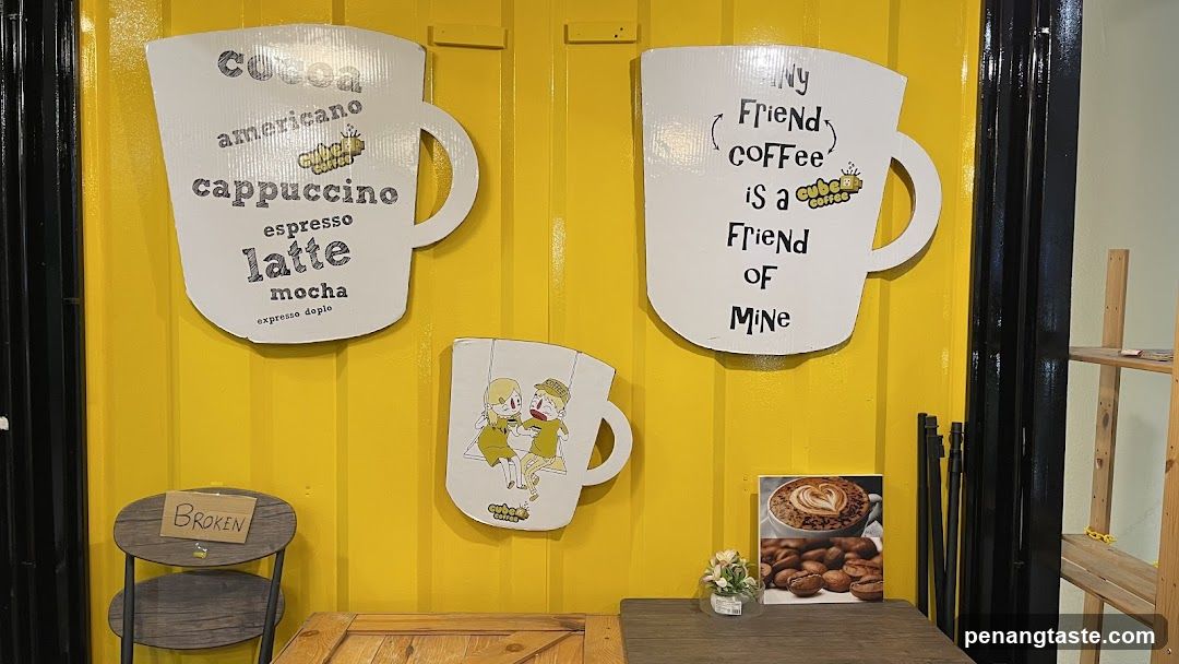 Coffee Shop Interior Decor