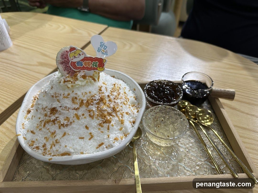 Bowl of shaved ice dessert with toppings