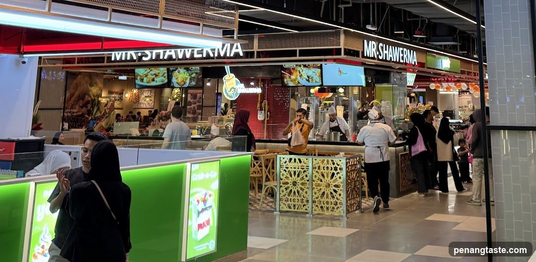 MR-SHAWERMA restaurant interior
