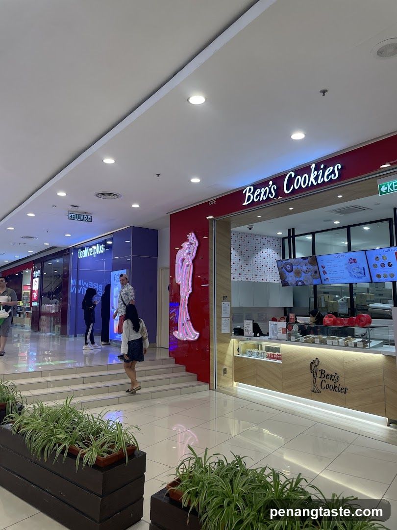 Ben's Cookies storefront interior view