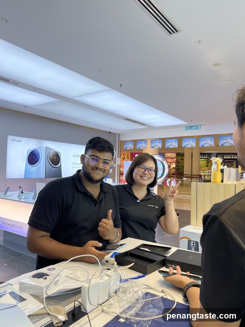 Vivo Store Interior