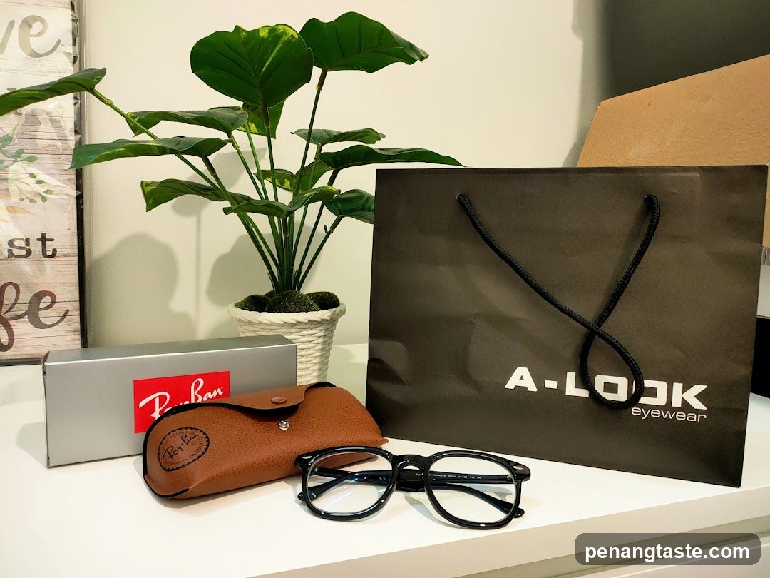 Eyewear Display