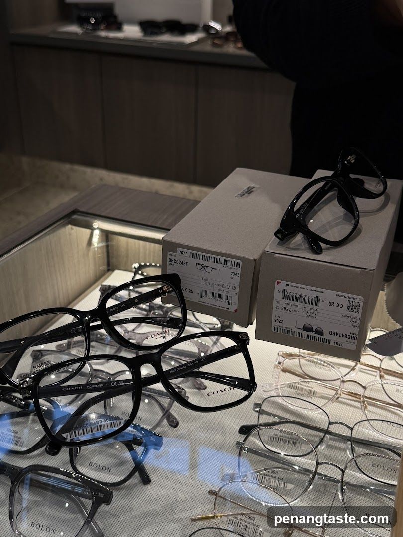 Eyewear Display in Retail Store