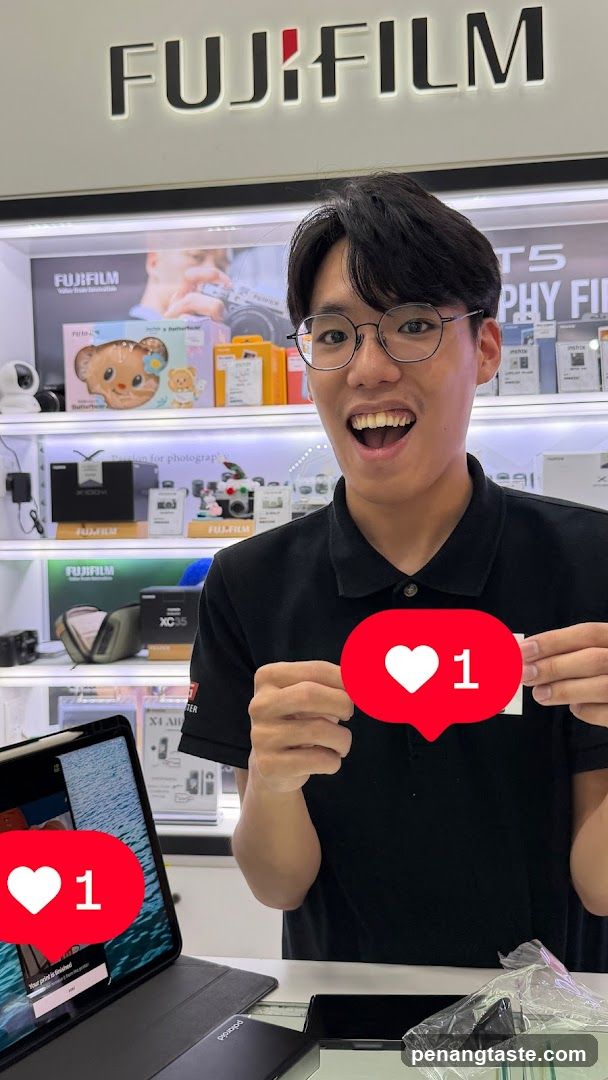Fujifilm Store Interior