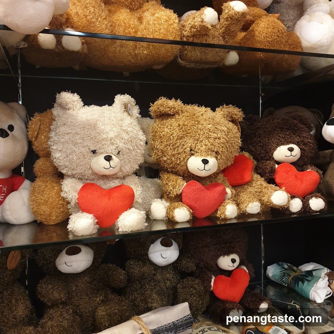 Teddy Bears with Hearts