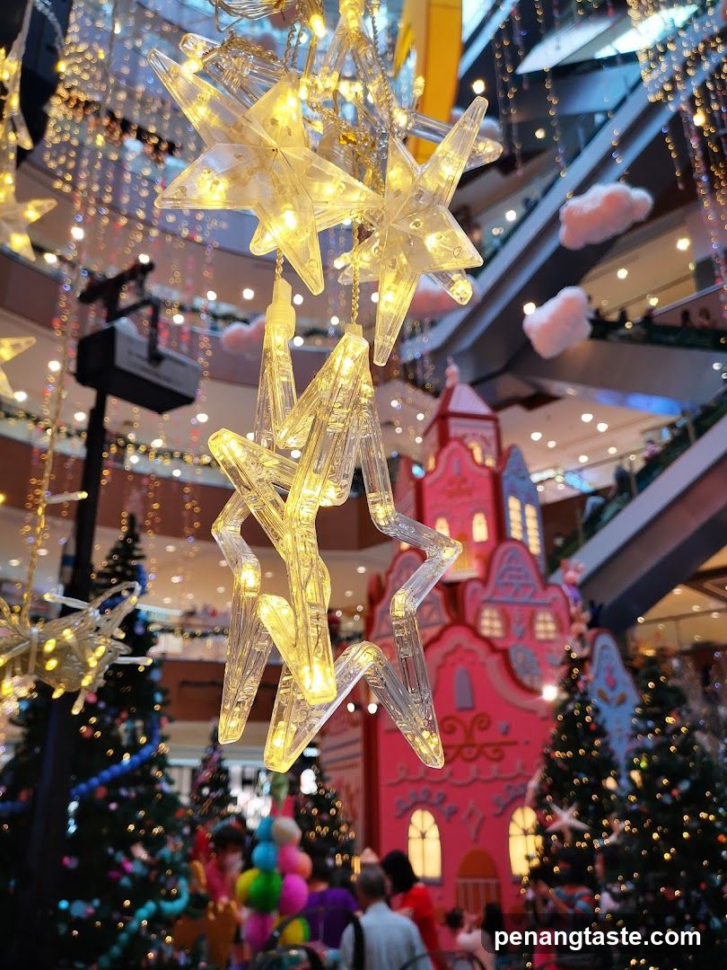 Christmas Decorations in a Mall