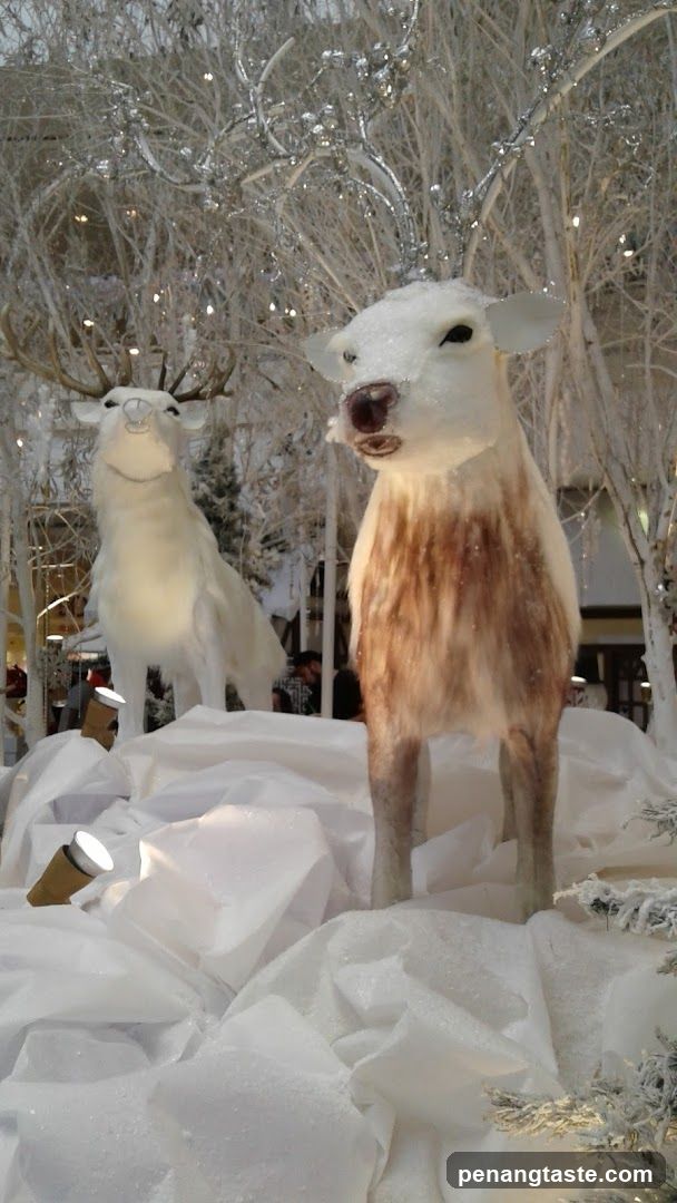 Winter-themed decorative display