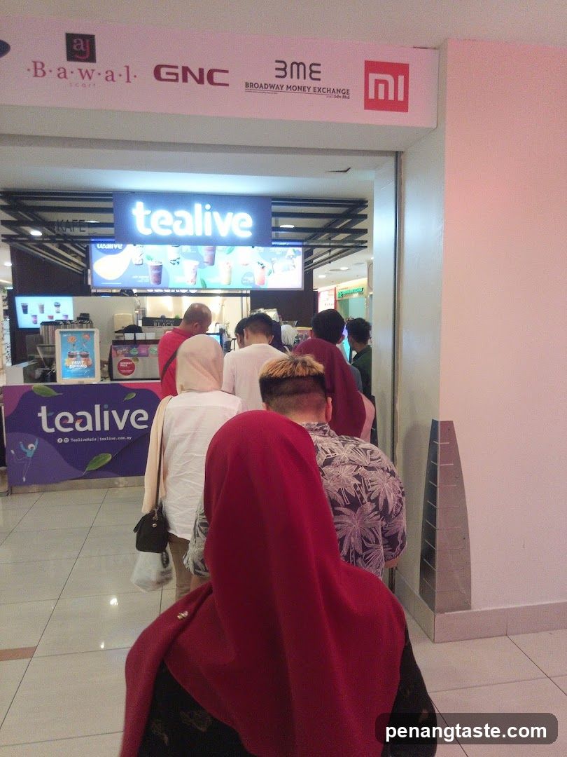Tealive Storefront Interior View