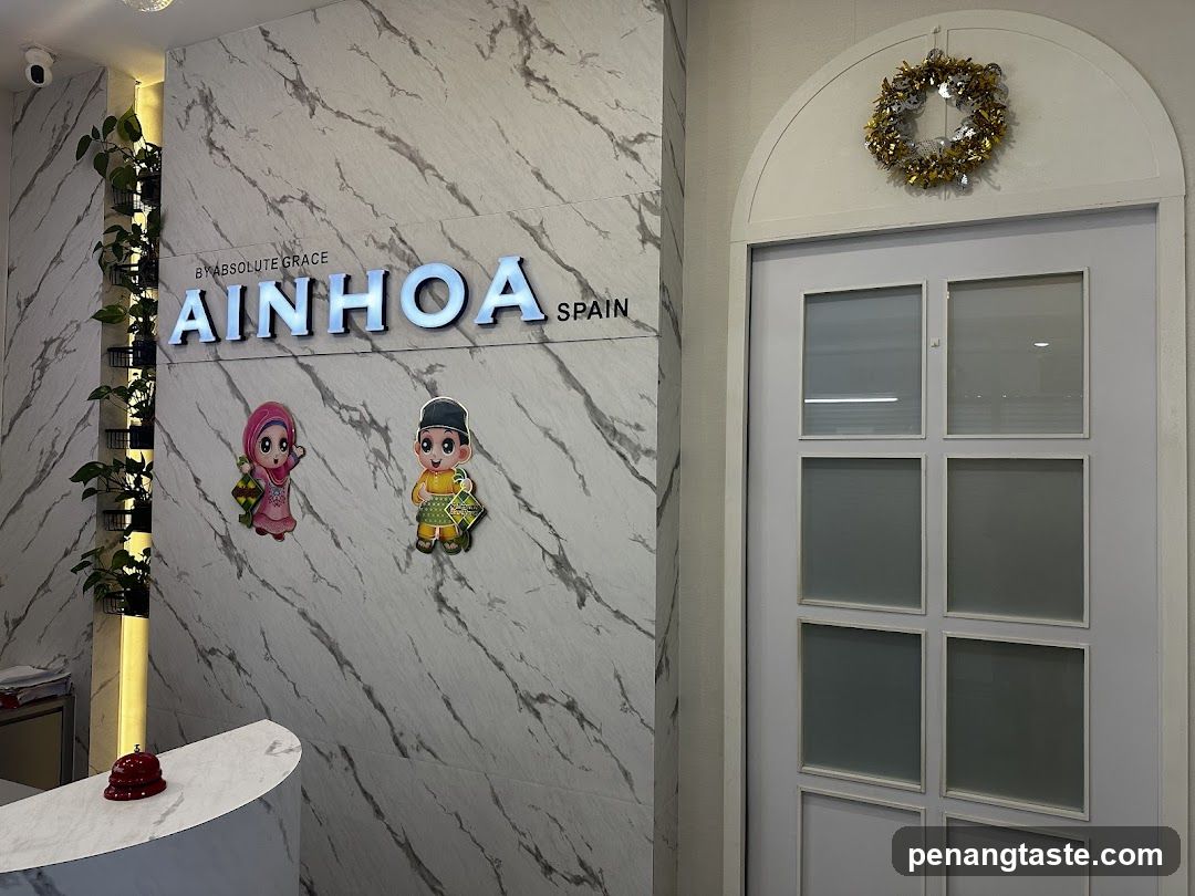AINHOA SPAIN Interior