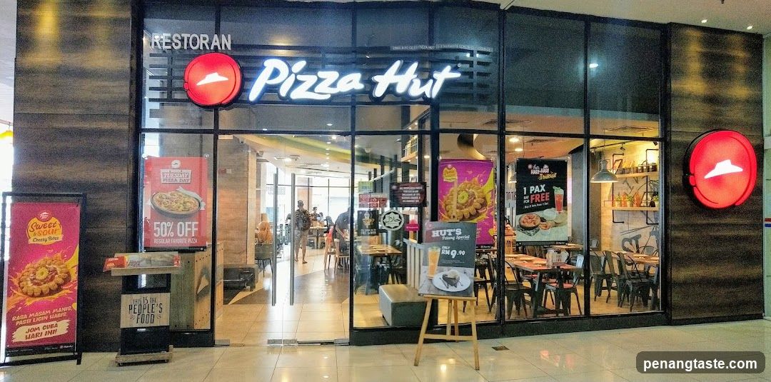 Pizza Hut Restaurant