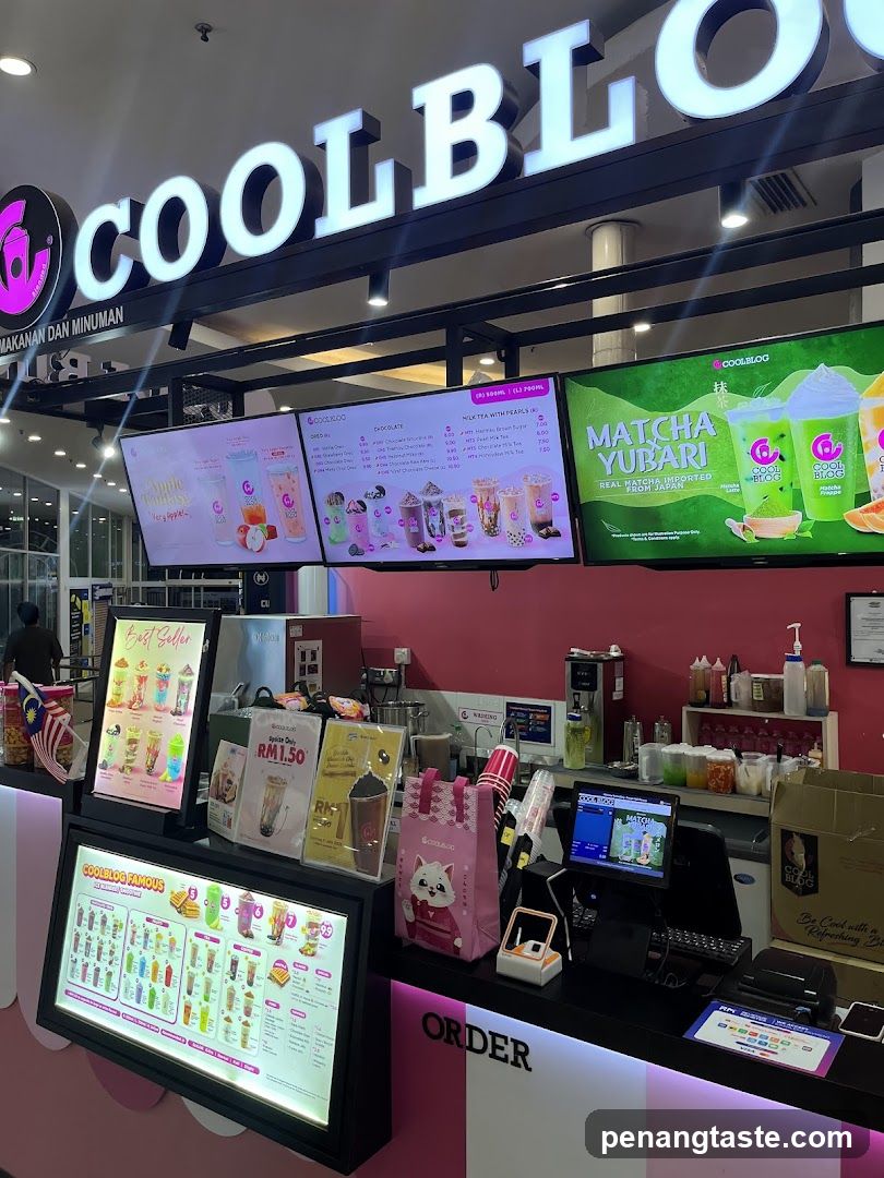 COOLBLOG beverage stall interior