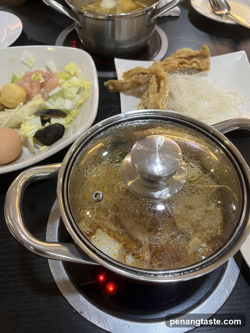 Hot Pot Dining Setup