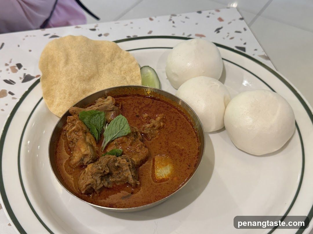 Chicken Curry with Buns