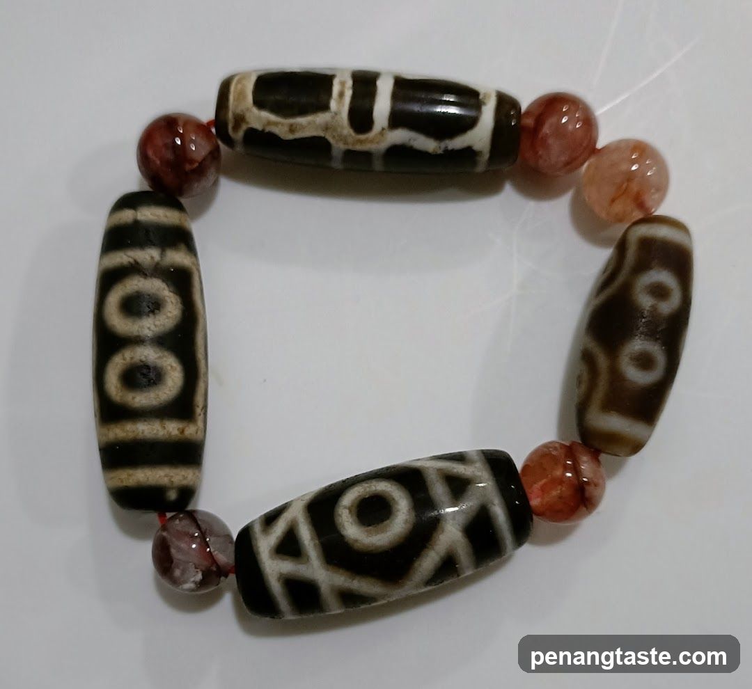 Bracelet with Dzi Beads