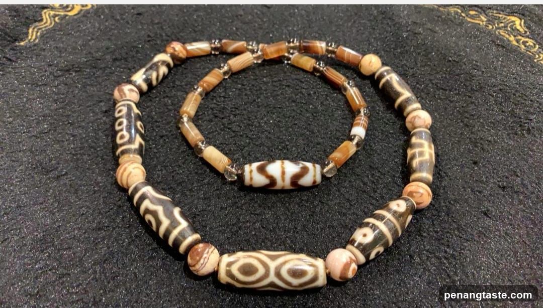 Tibetan Dzi Beads Necklace and Bracelet