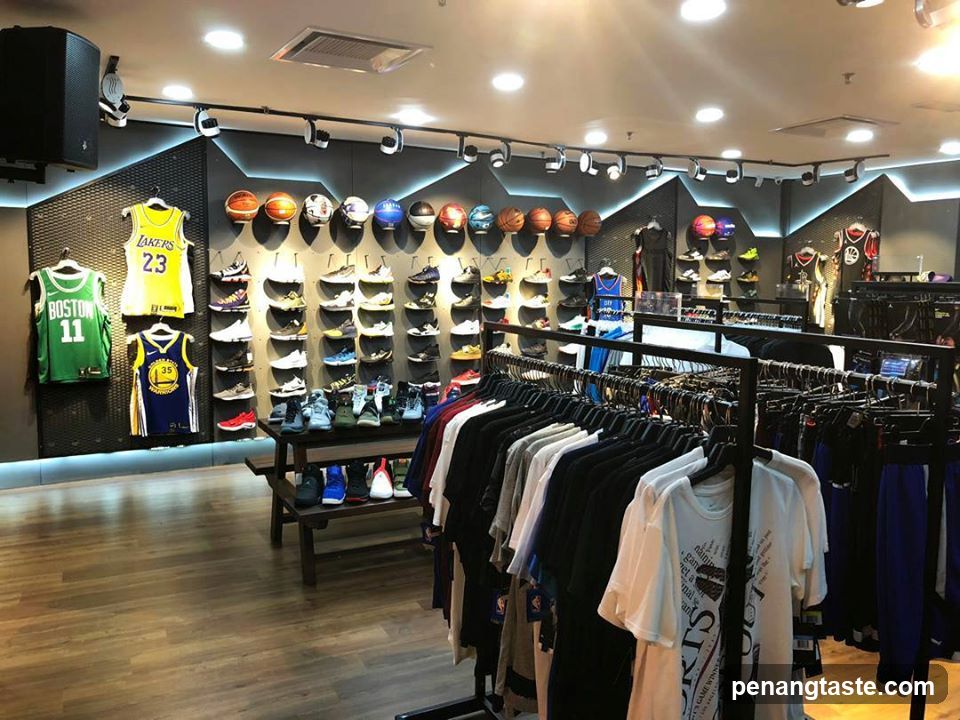 Sports Apparel and Footwear Store