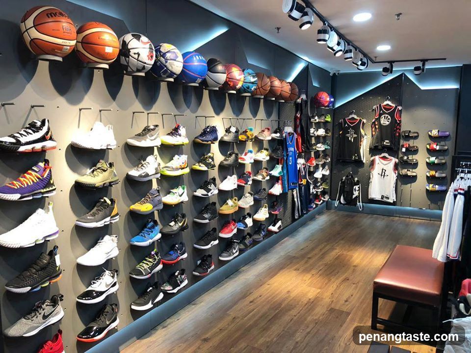 Sports Apparel and Footwear Store