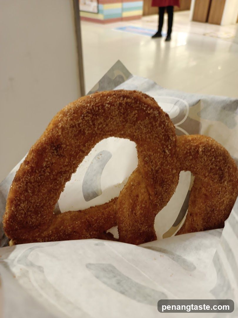 Cinnamon Sugar Pretzel