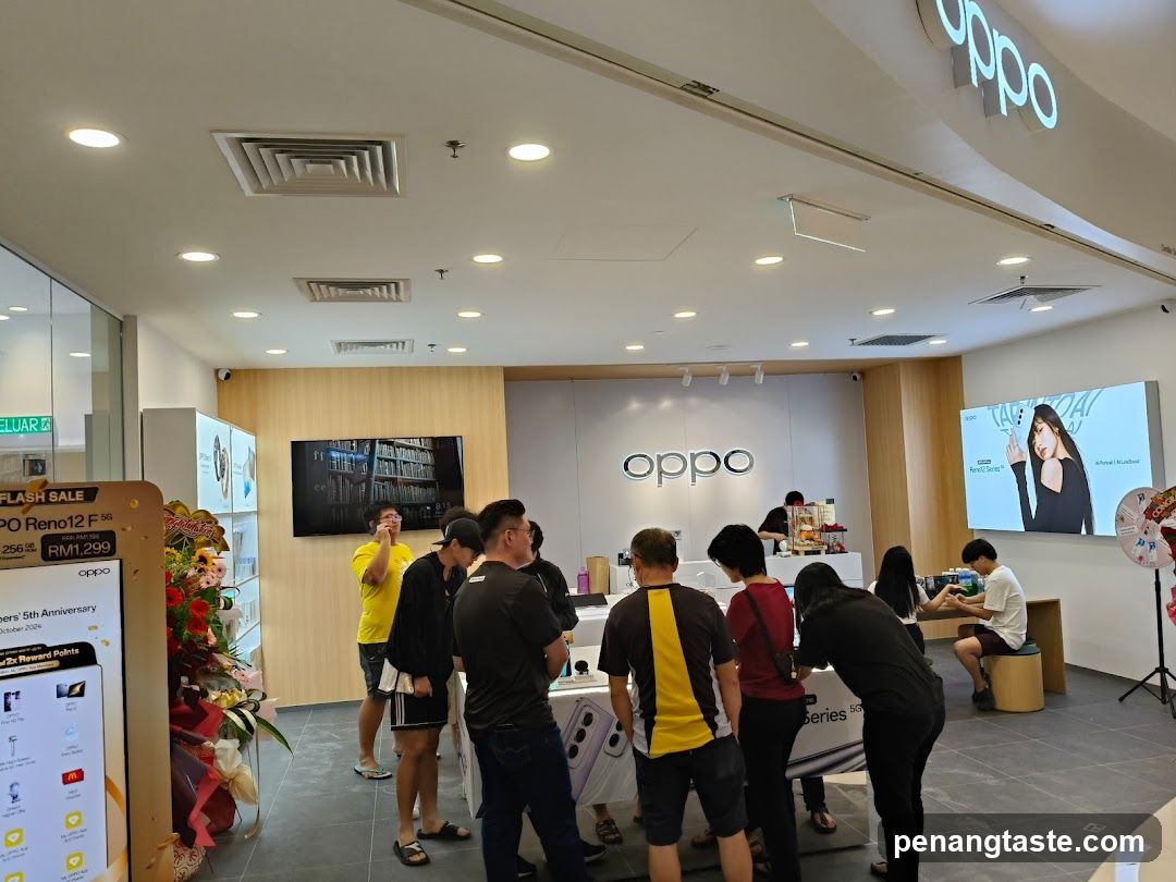 OPPO Store Interior