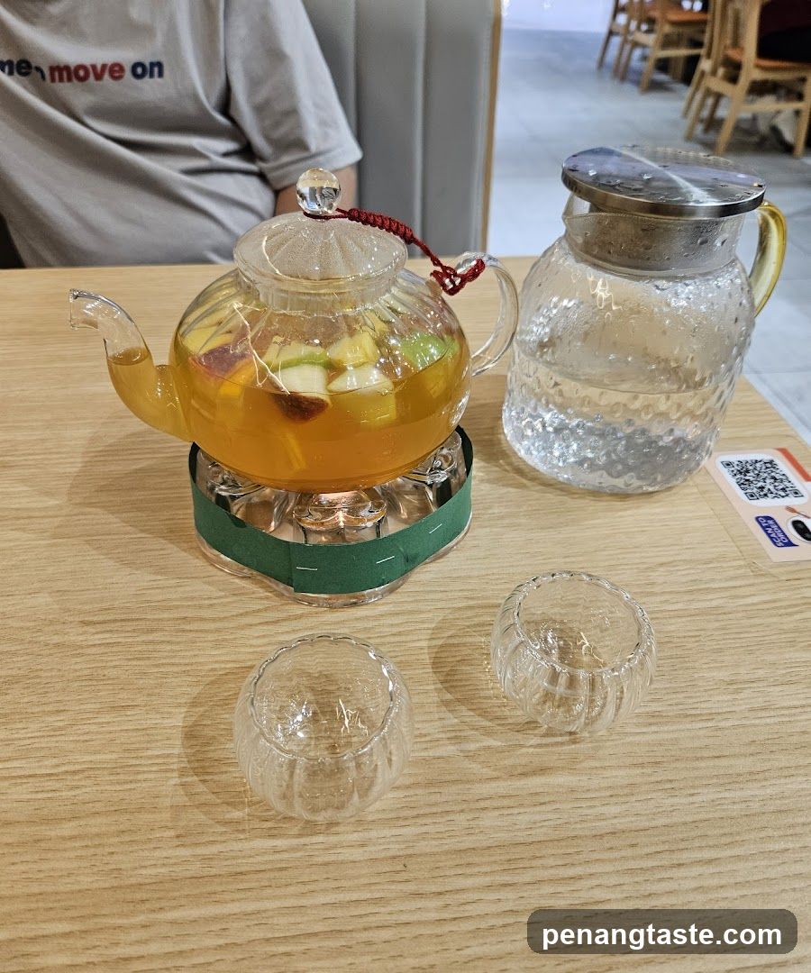 Table Setting in Café