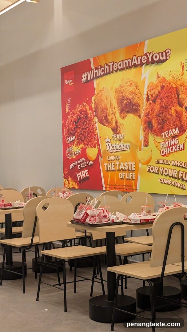 Richchicken Restaurant Interior