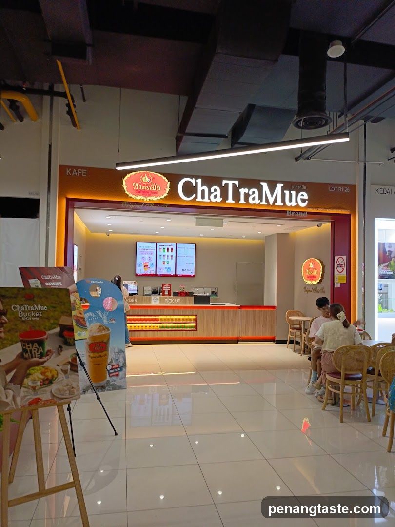 ChaTraMue Kafe Storefront Interior