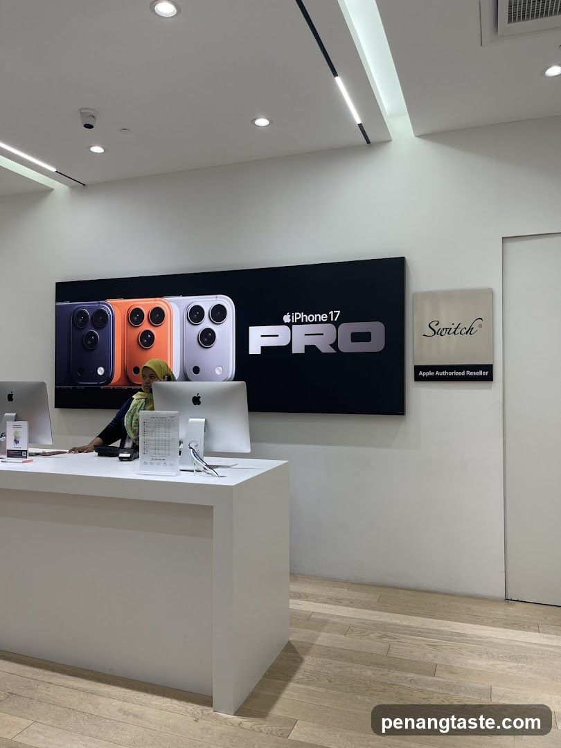 Apple Authorized Reseller Store Interior