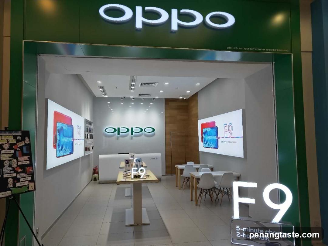 OPPO Experience Store