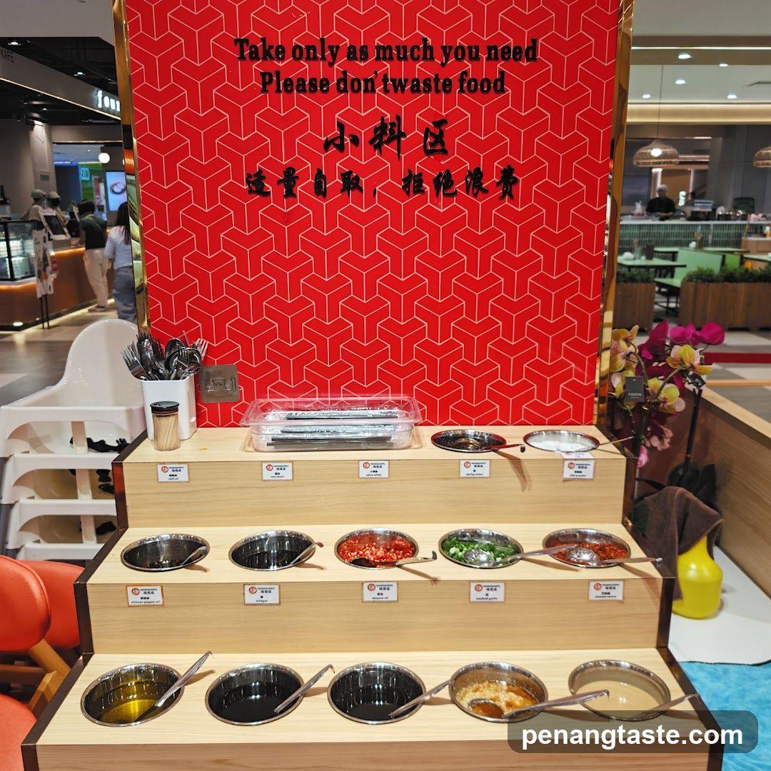 Food station interior