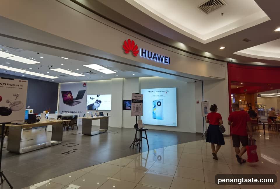 Huawei Store Interior