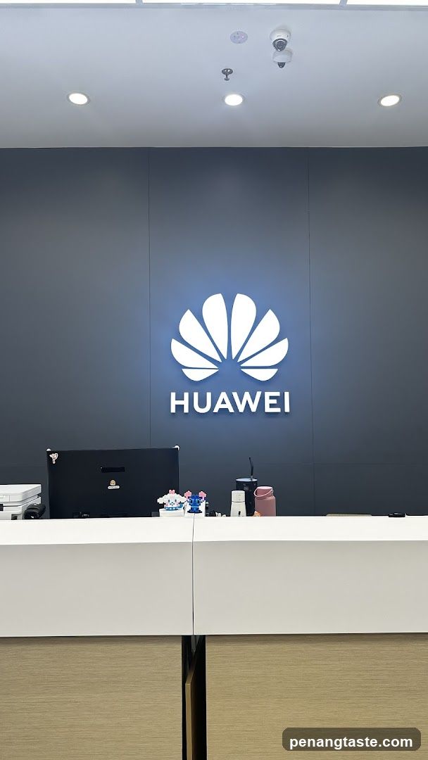 Huawei Store Interior