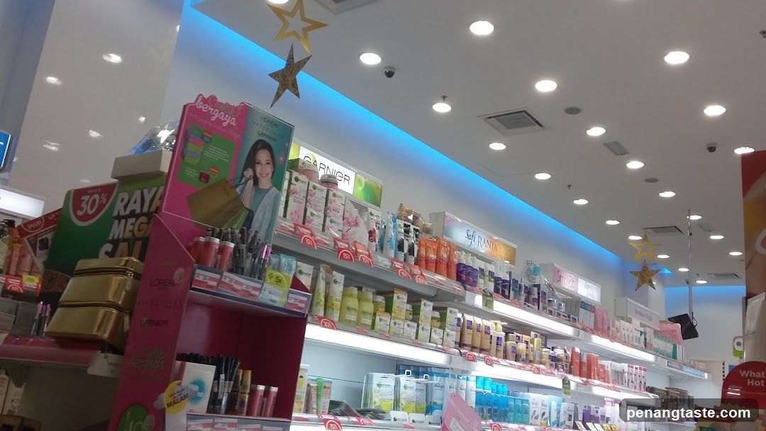 Store Interior Aisle