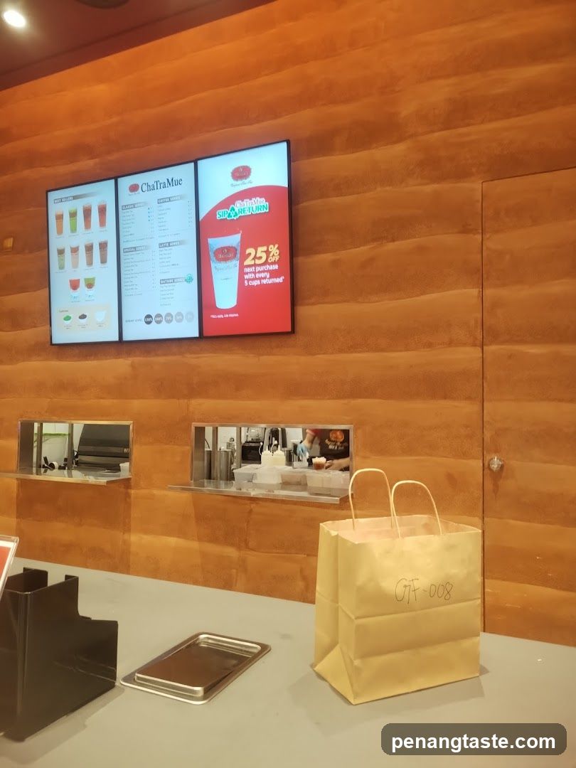 ChaTraMue interior counter area