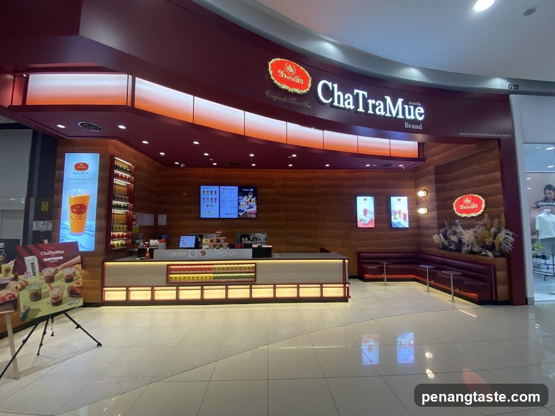 ChaTraMue Storefront Interior