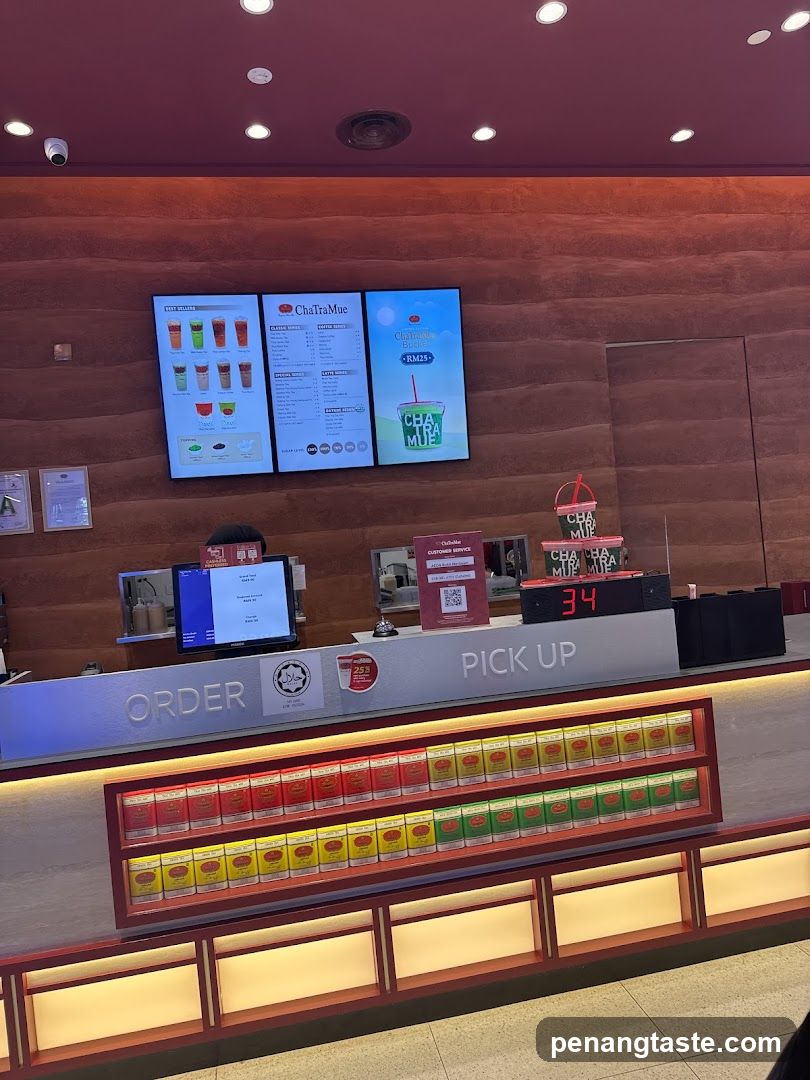 ChaTraMue counter interior