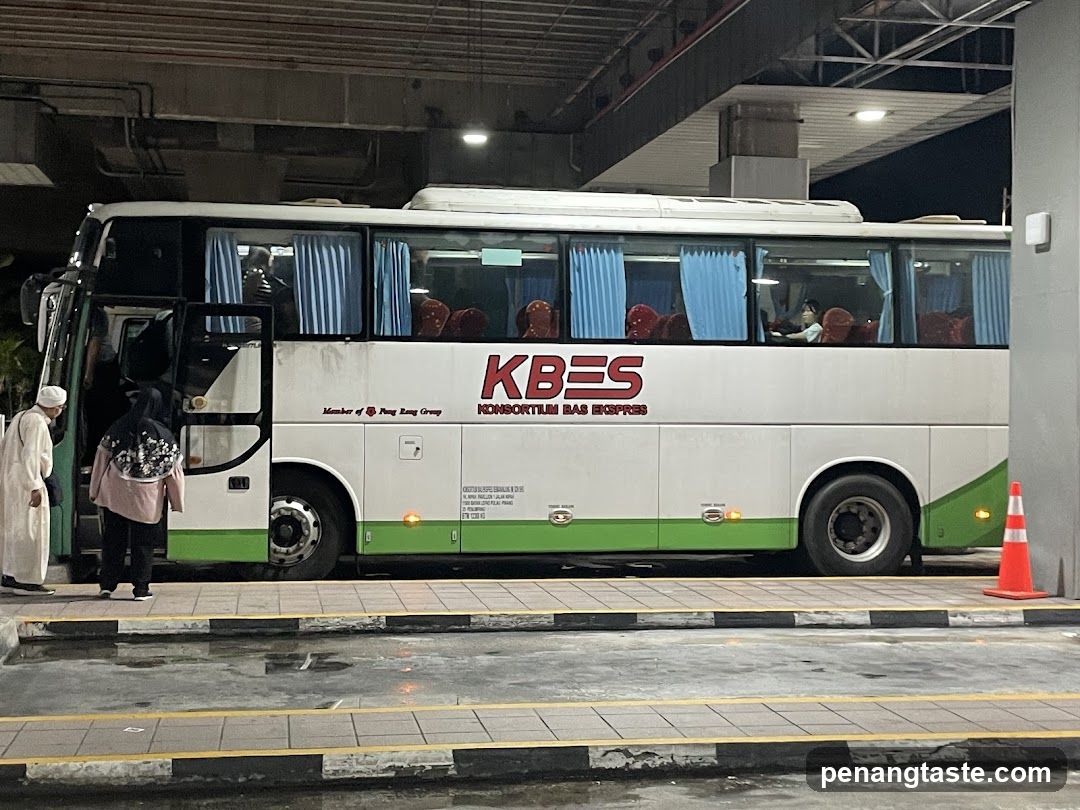 KBES Bus at Terminal