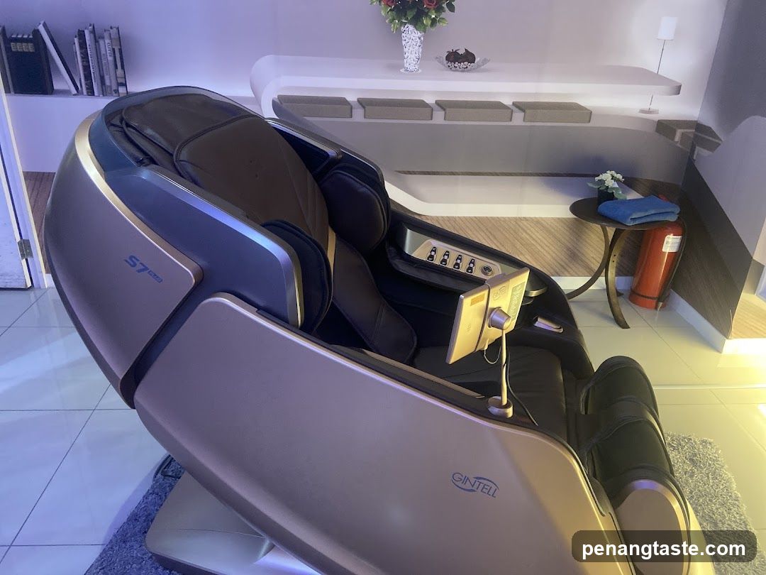 Massage Chair Display