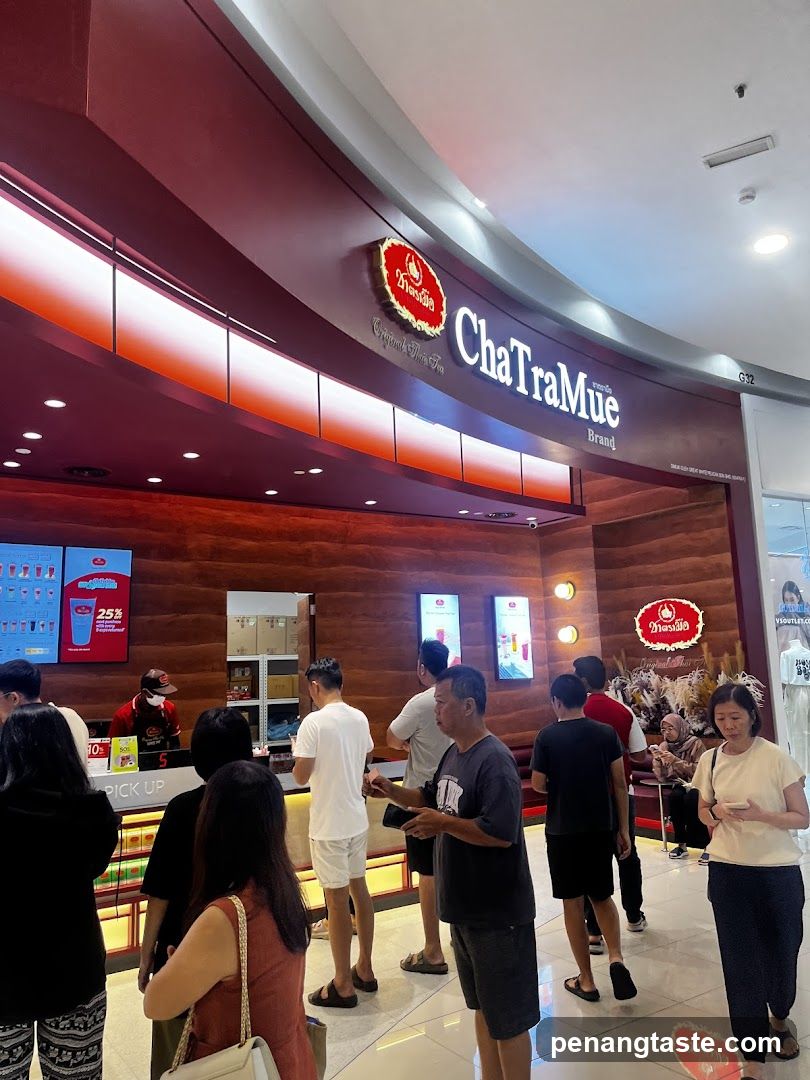 ChaTraMue storefront interior
