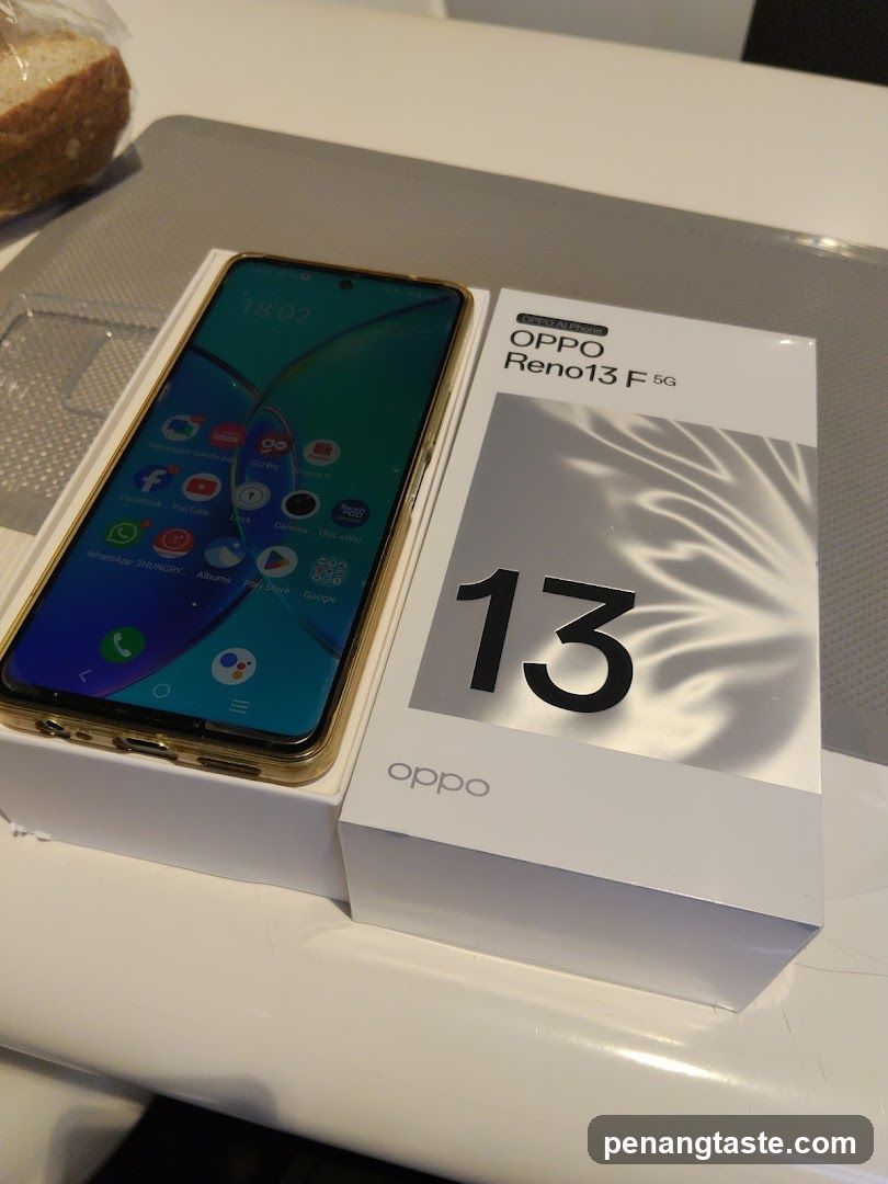 OPPO Reno13 F 5G Smartphone Unboxing