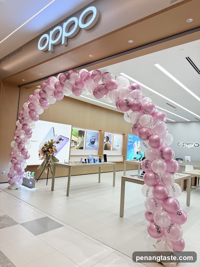 Oppo Store Interior