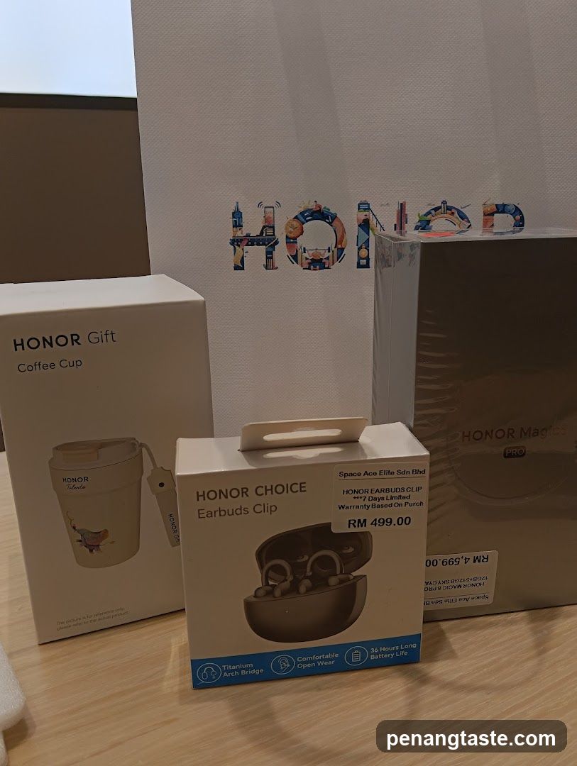 Honor Product Packaging Display