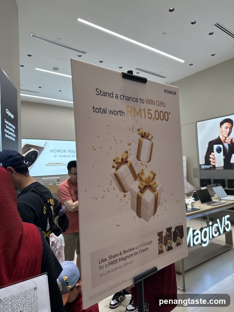 Honor Store Interior