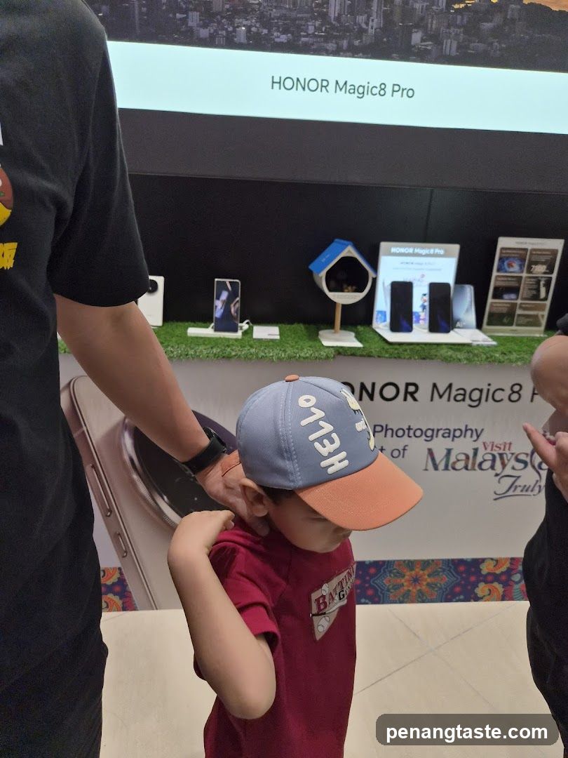 HONOR Magic8 Pro Display Area
