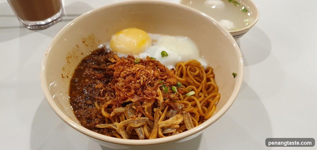 Noodle Bowl with Egg and Toppings