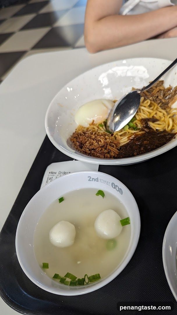 Food served at 2nd Street