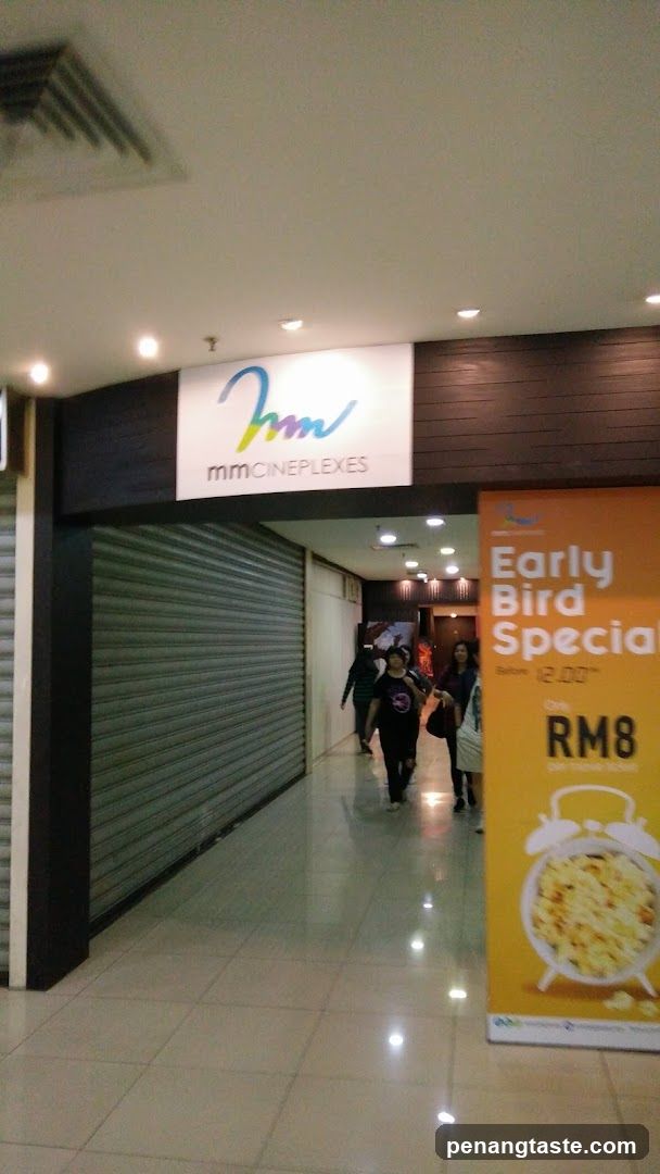 mmCineplexes Entrance