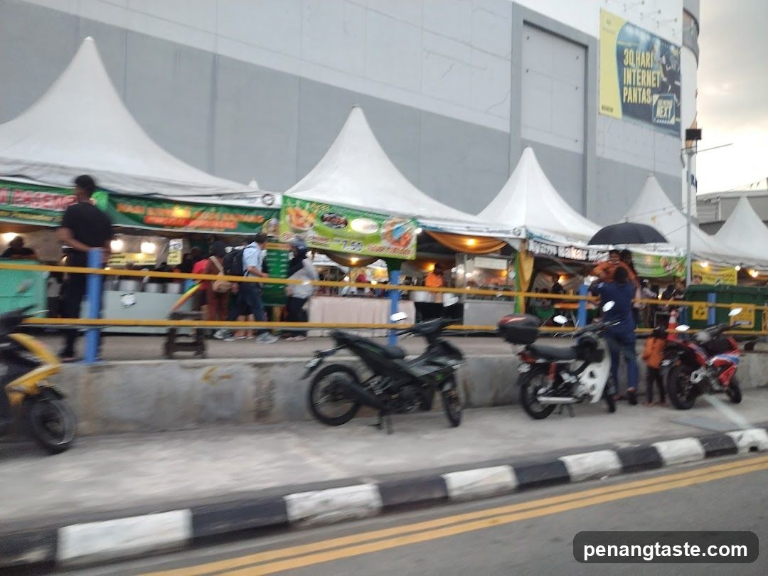 Outdoor food stalls at a shopping complex