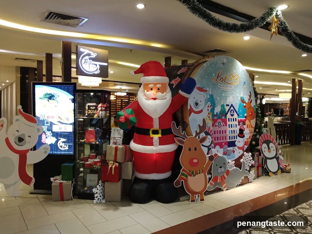 Christmas-themed display in shopping mall