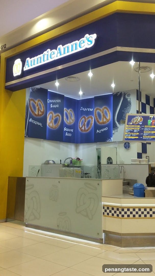 AuntieAnne's store interior